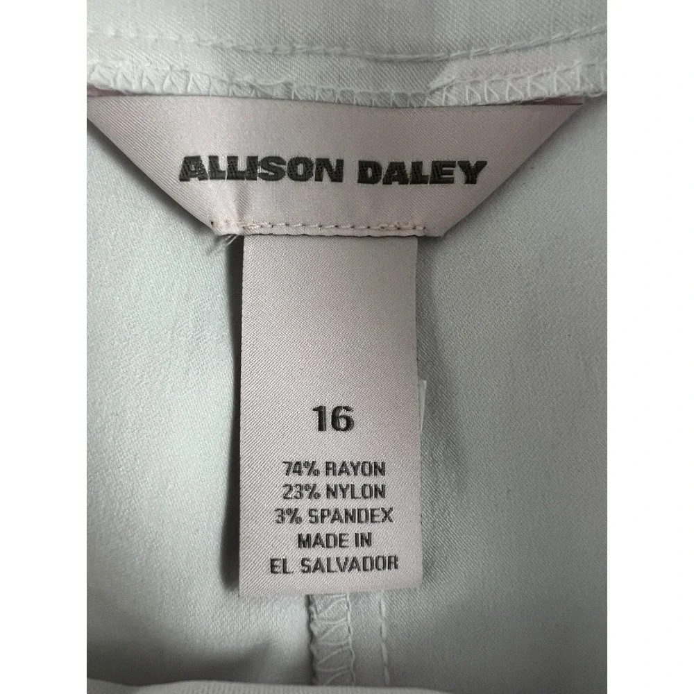 NEW Allison Daley Shorts Women 16‎ XL White Chino Bermuda Tummy Control Panel